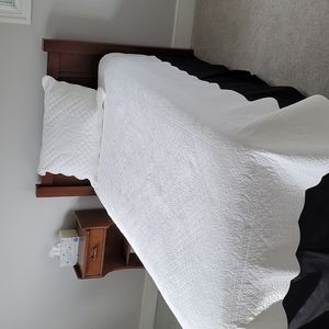 Simply Shabby Chic Matalesse white twin quilt and sham